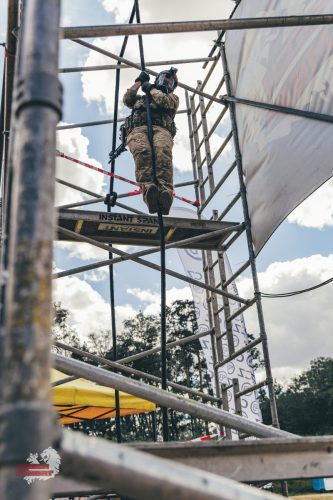 CC2026 - Překážková dráha v plynové masce a slanění FAST ROPE bez jištění aptřilo k nejnáročnějším úkolům v závodě Czech Combat 2026